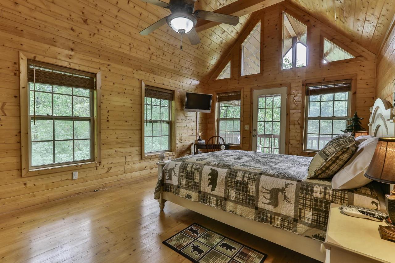 Heaven On The Toccoa Where You Will Enjoy The Sites And Sounds Of The Toccoa River Mineral Bluff 外观 照片