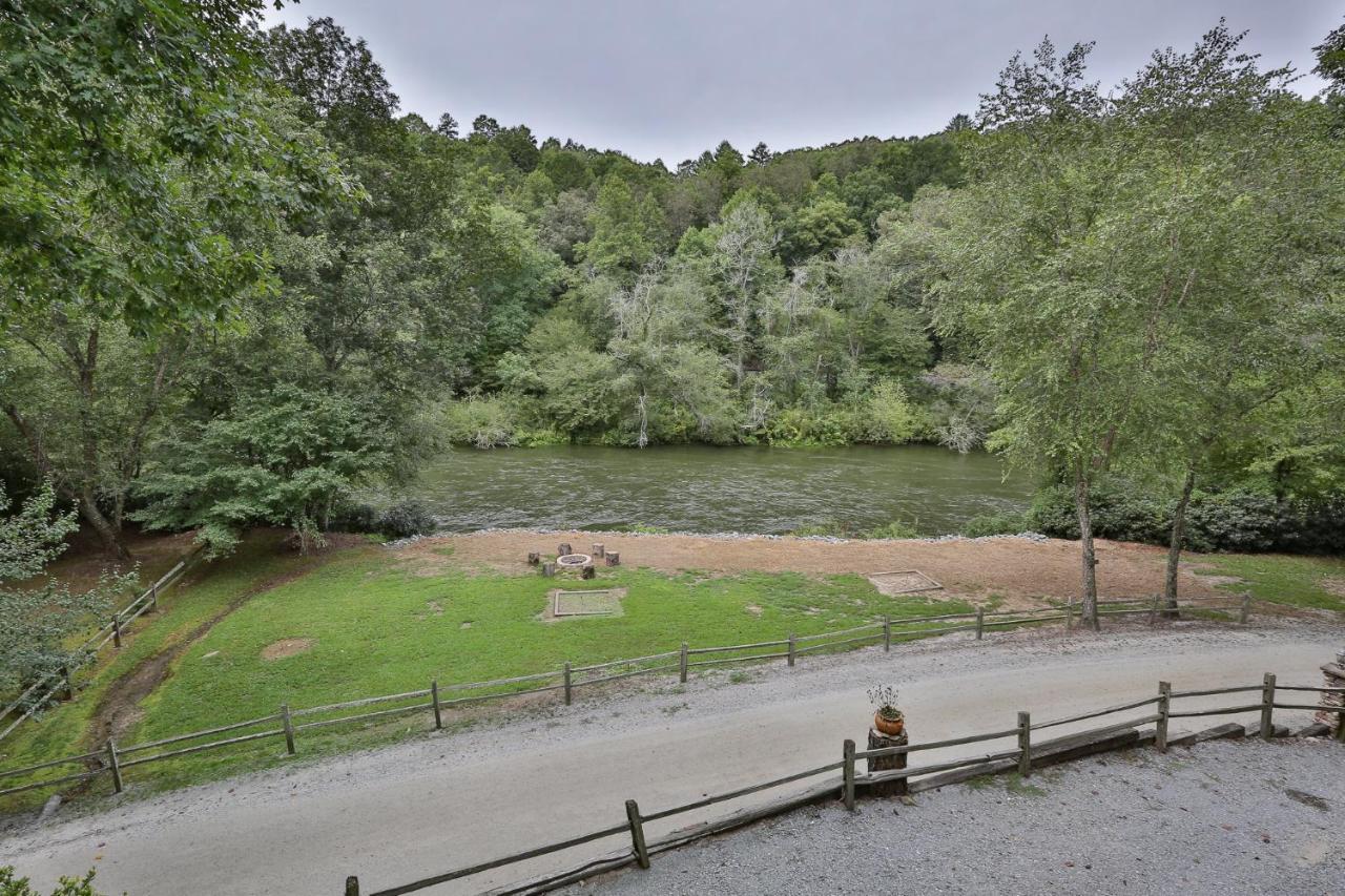 Heaven On The Toccoa Where You Will Enjoy The Sites And Sounds Of The Toccoa River Mineral Bluff 外观 照片